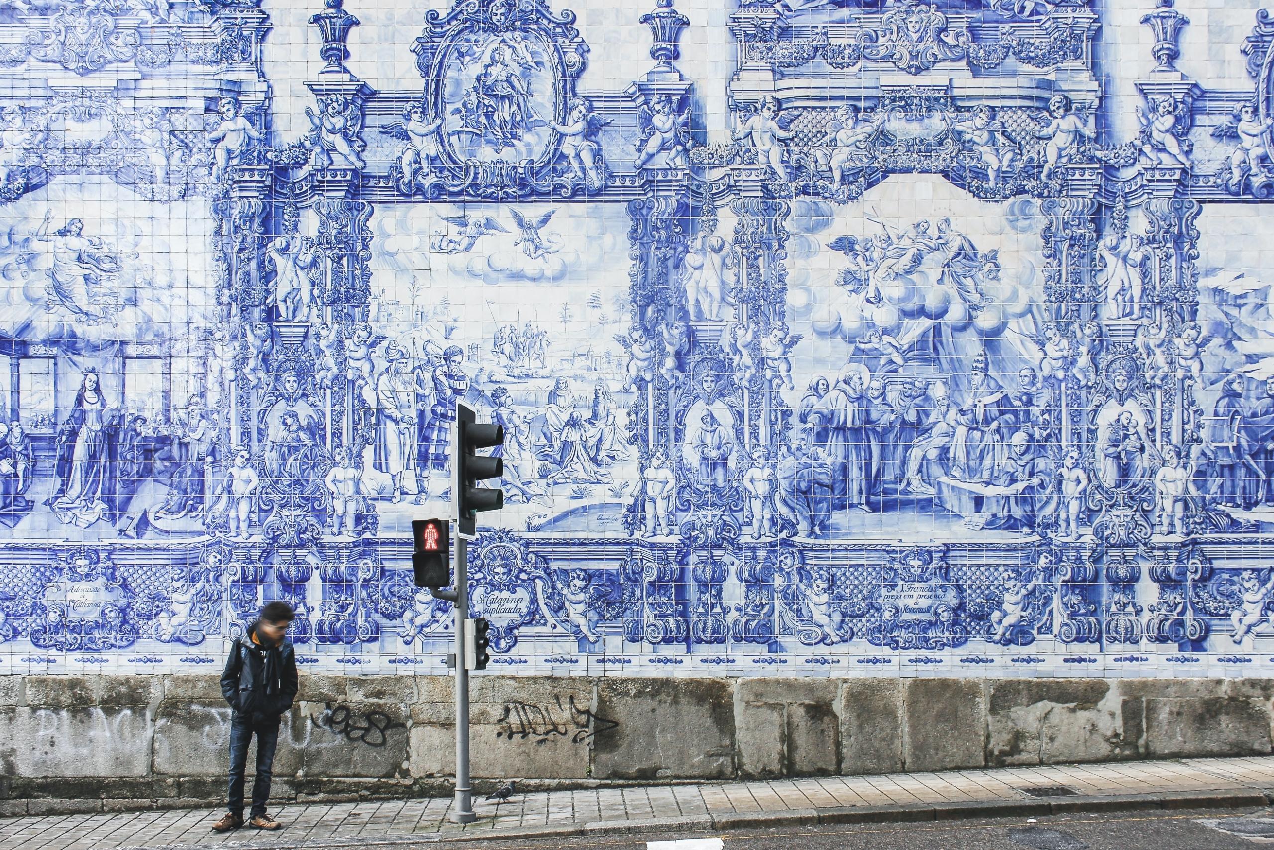 Azulejos tradicionais portugueses.