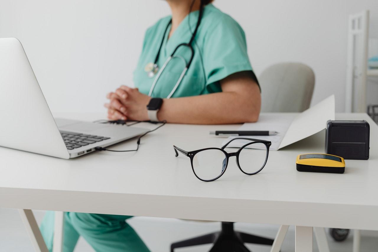 medico na secretaria