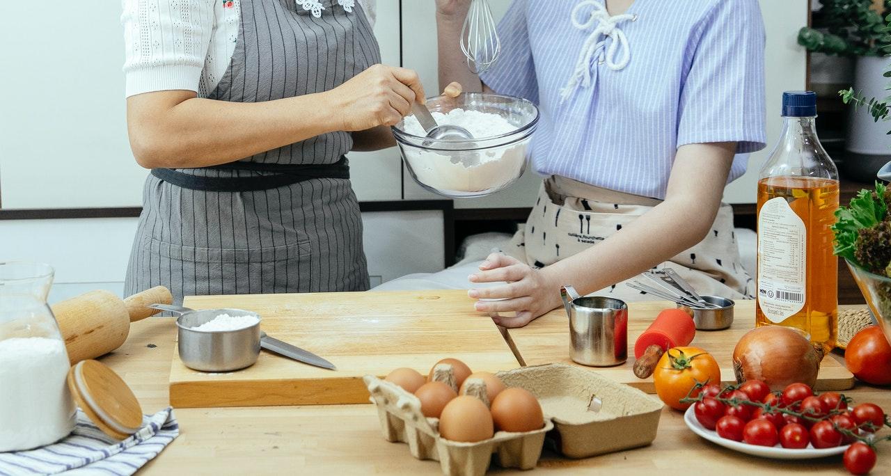 pessoas na cozinha