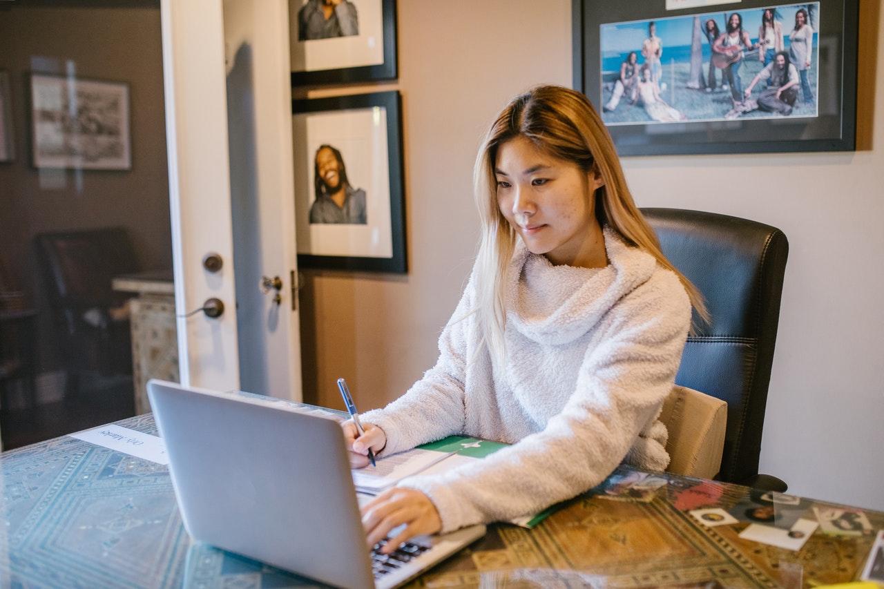 estudar com computador