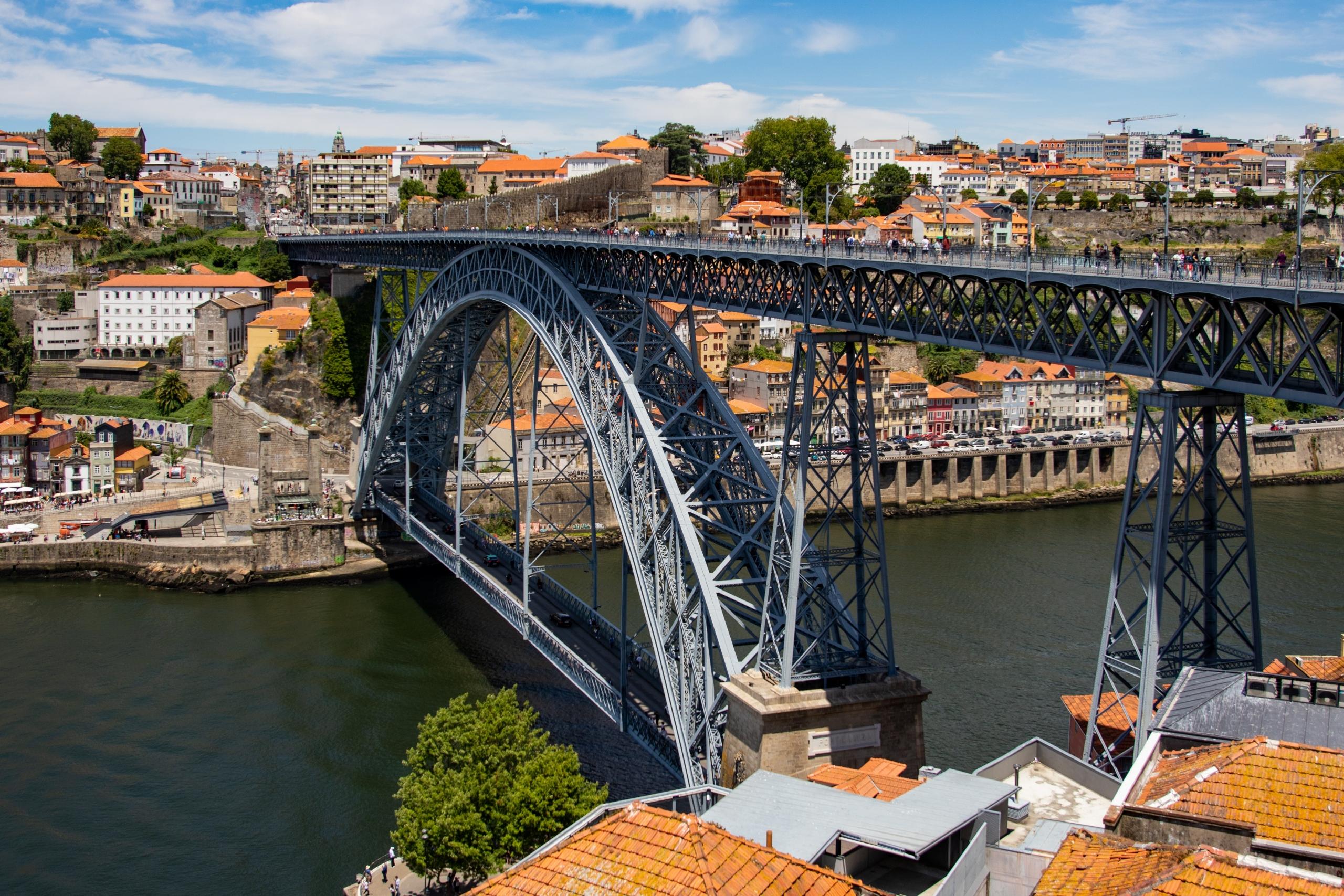 Imagem do Porto com a sua ponte
