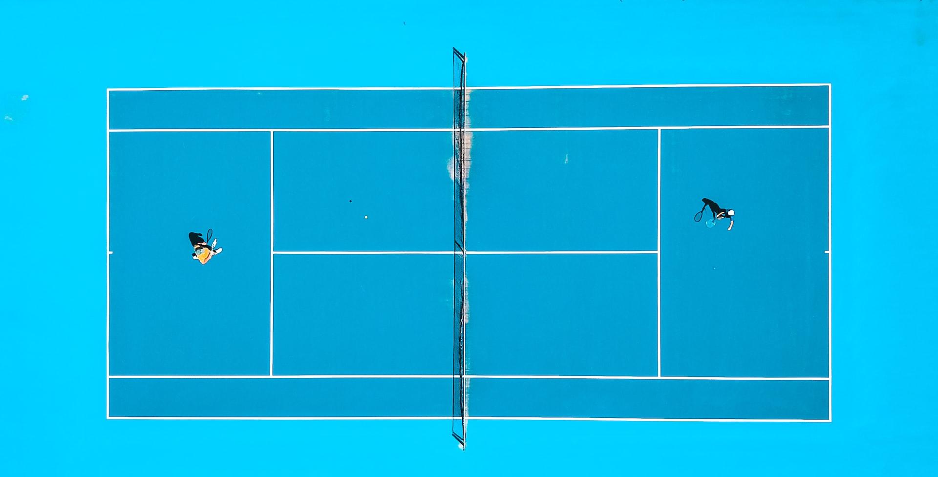 campo de tenis azul