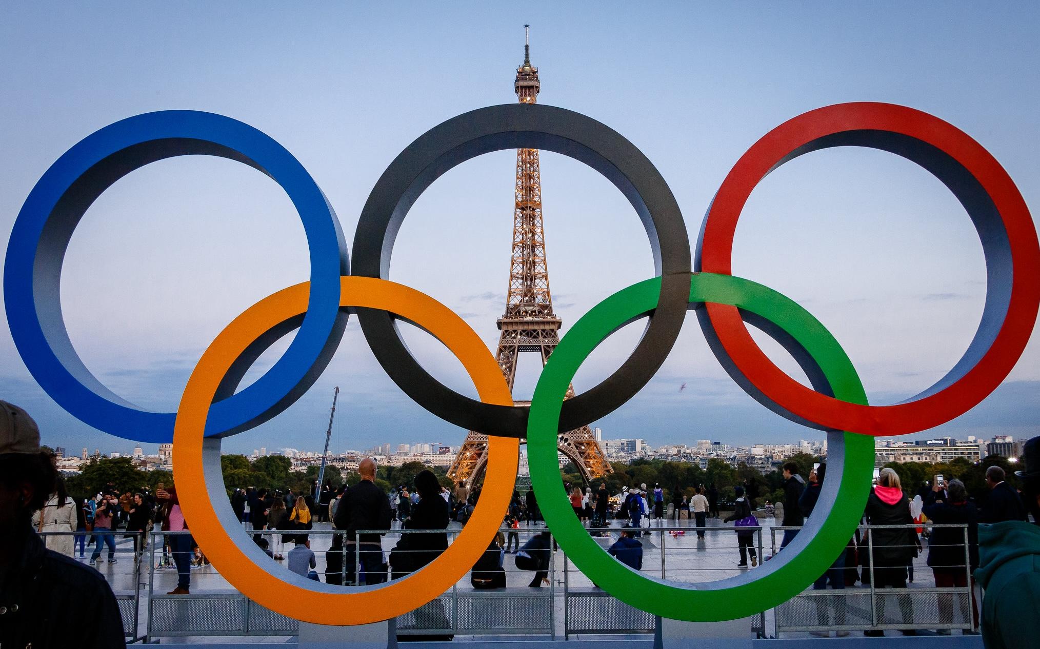 eiffel tower olympic games 2024