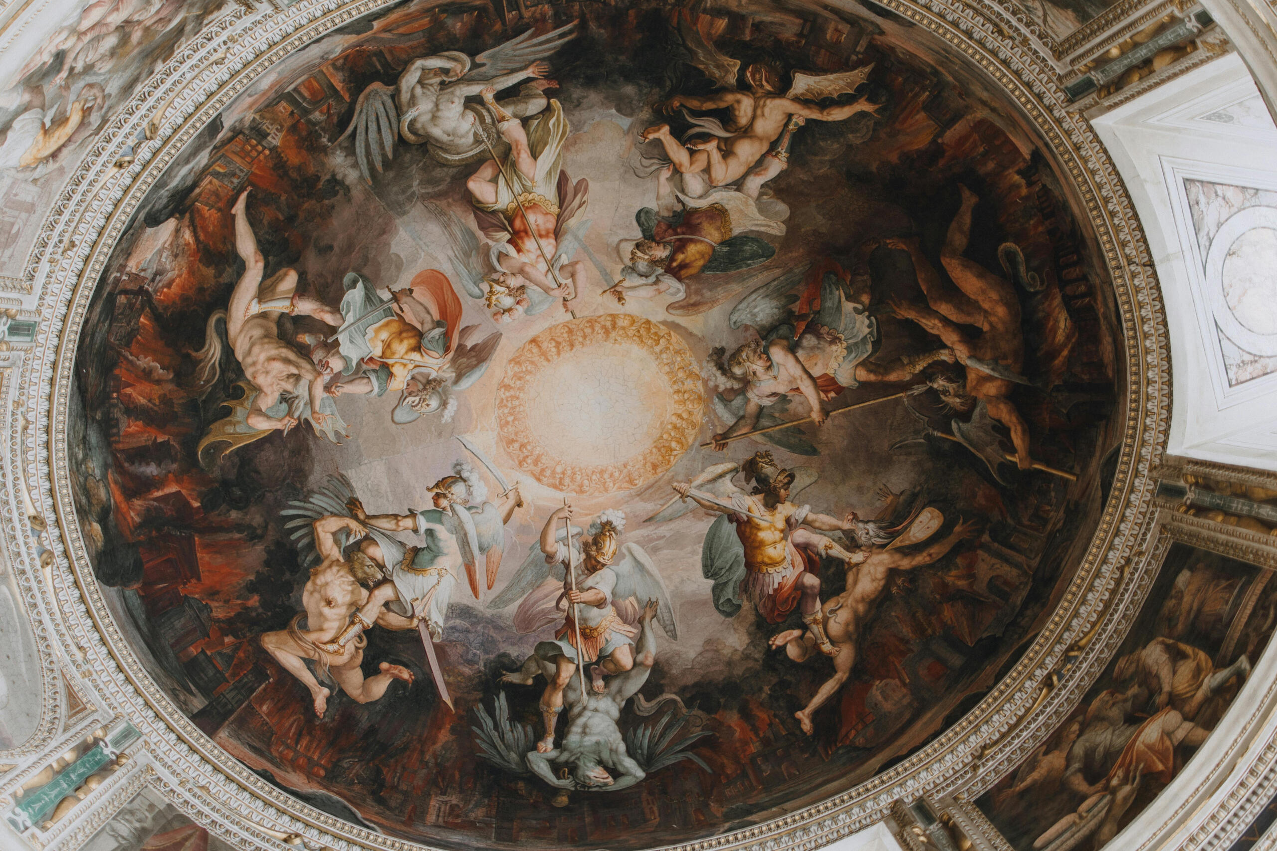 teto com pintura com anjos