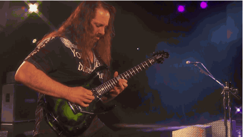 Método para tocar guitarra mais rápido.
