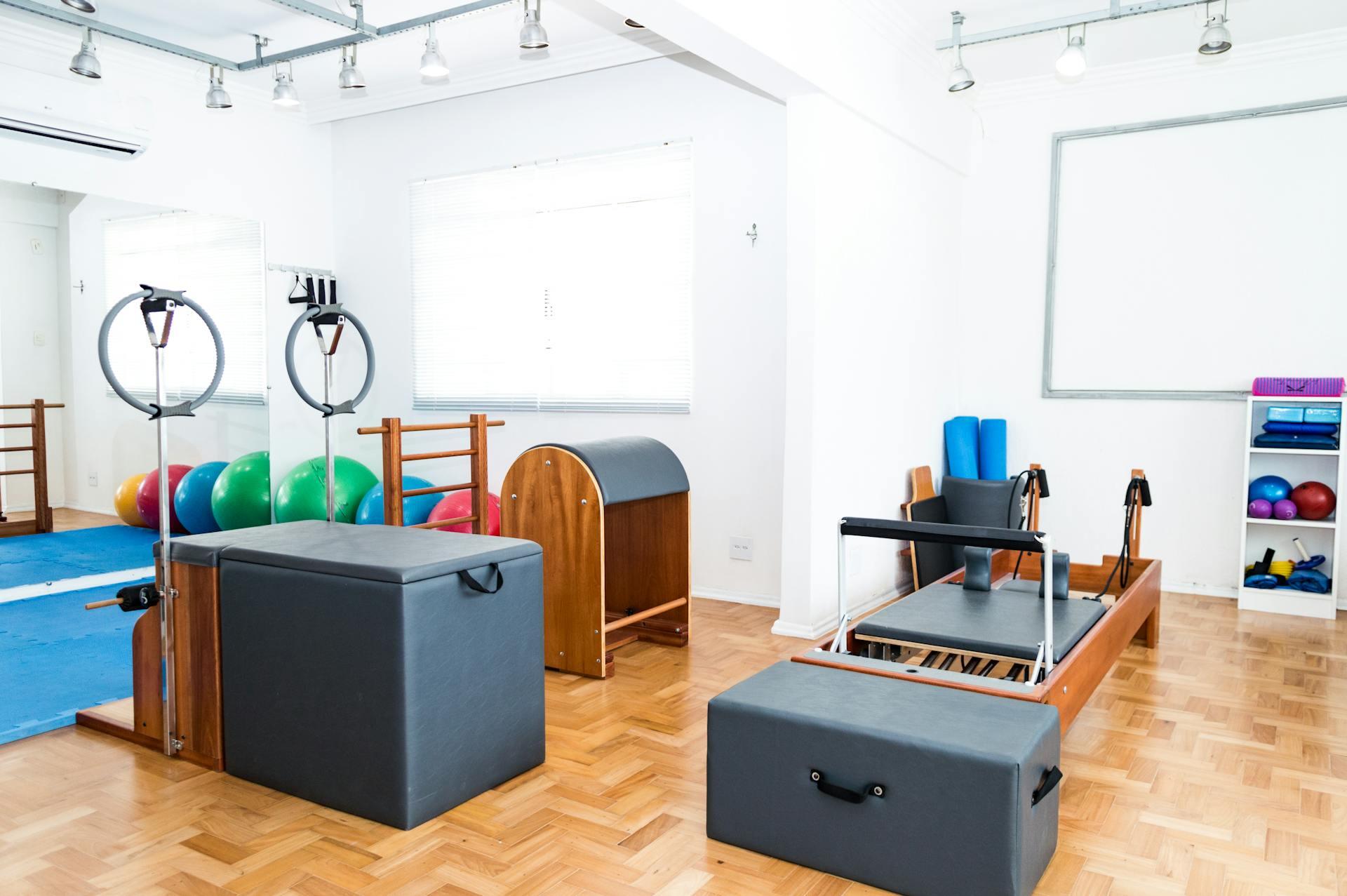 conjunto de máquinas de pilates
