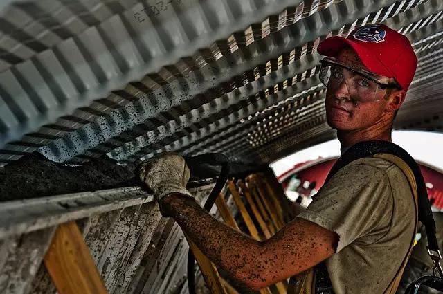 É preciso ter experiência dentro do seu campo de trabalho e não apenas uma formação.