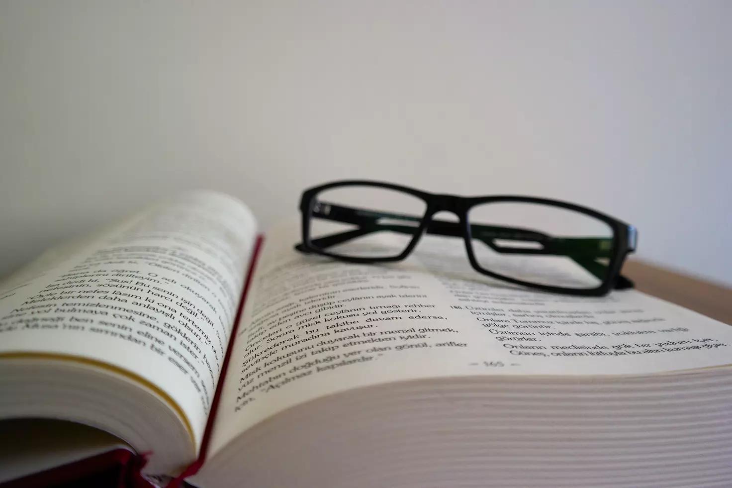 Procure bons livros com seus professores