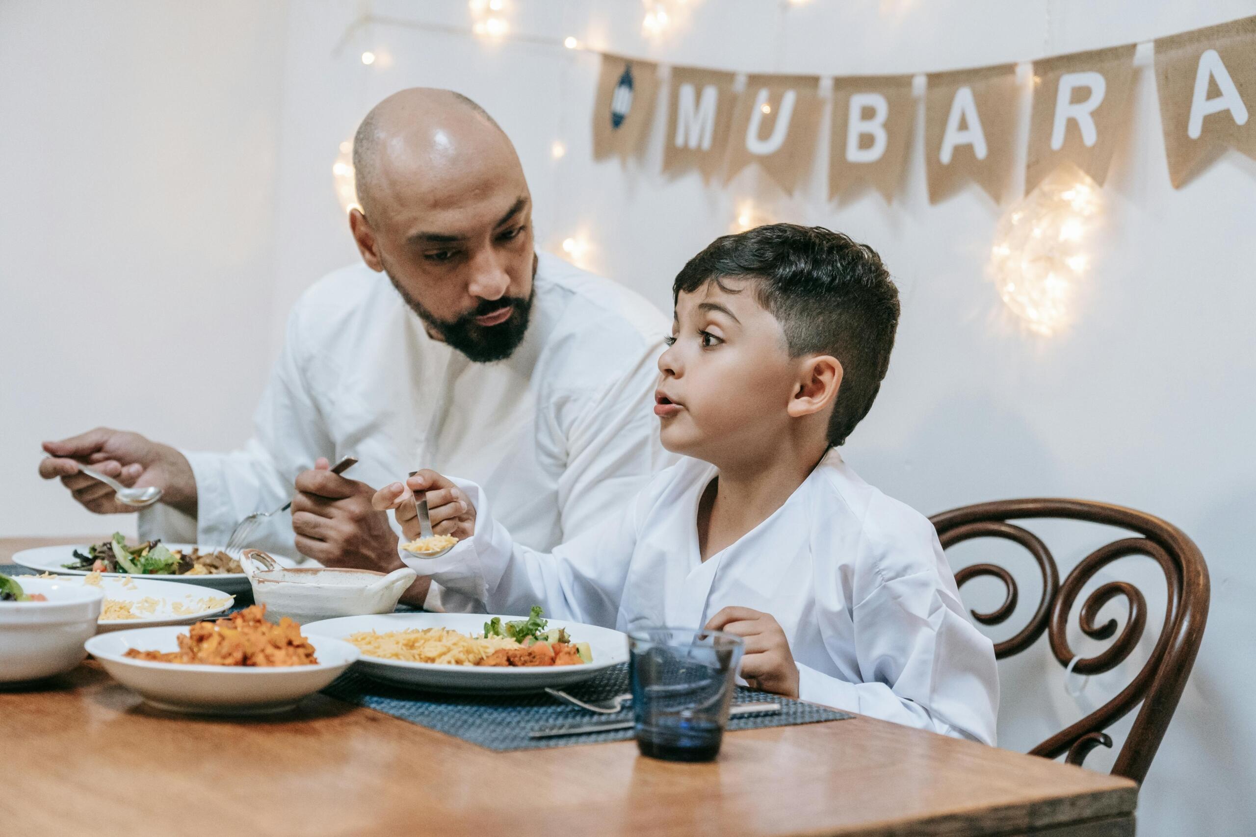 دروس وفعاليات تعليمية عن عيد الأضحى للأطفال، تتضمن التعرف على معاني العيد والتقاليد الإسلامية في أجواء احتفالية ممتعة.