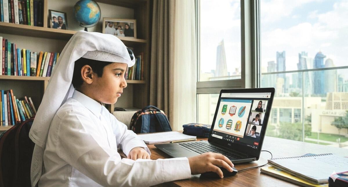 طالب يستخدم أدوات الذكاء الاصطناعي في الدراسة