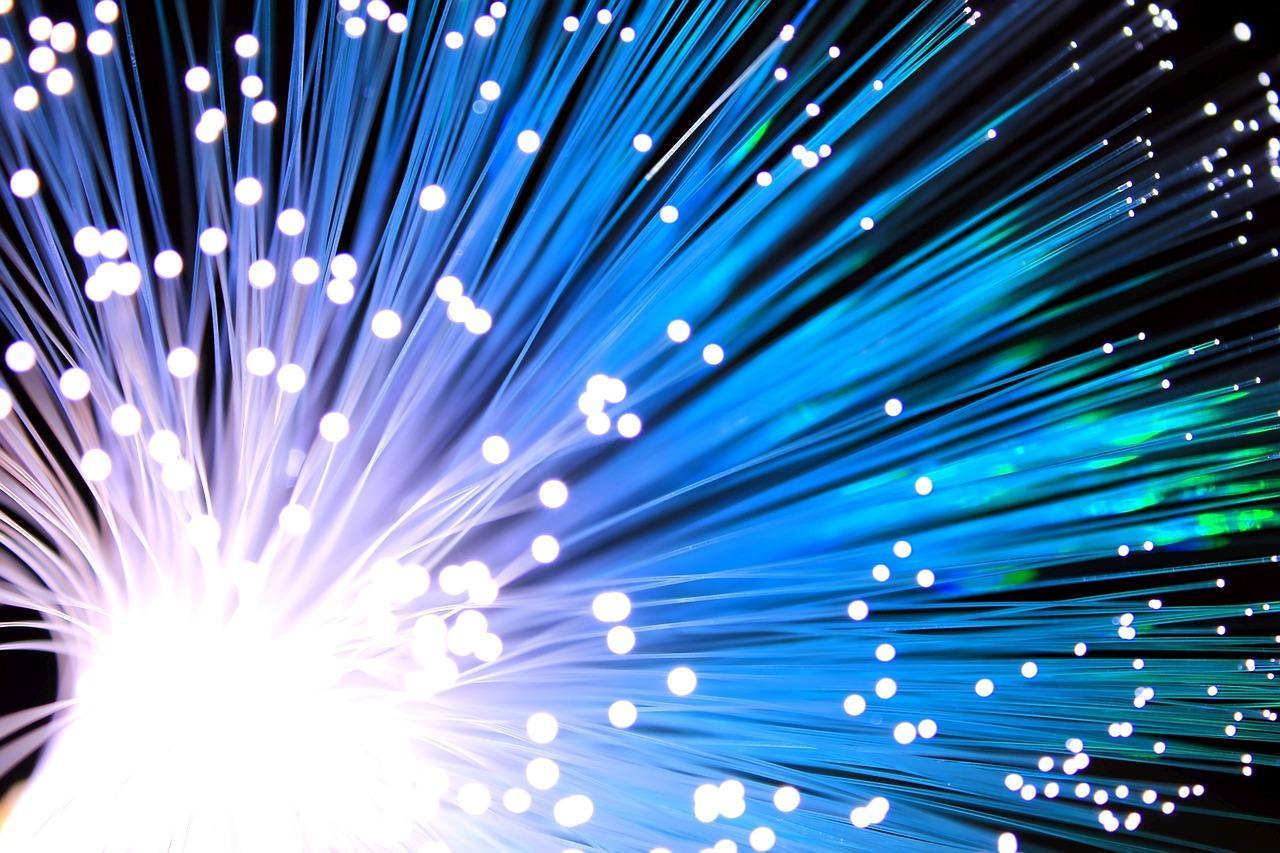 Qu'est-ce qu'une fibre optique ?
