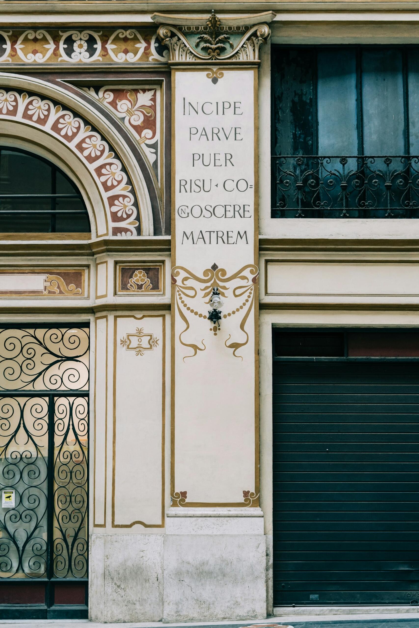 mots latins façade