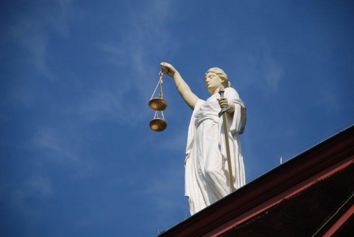 La justice dans la philosophie platonicienne