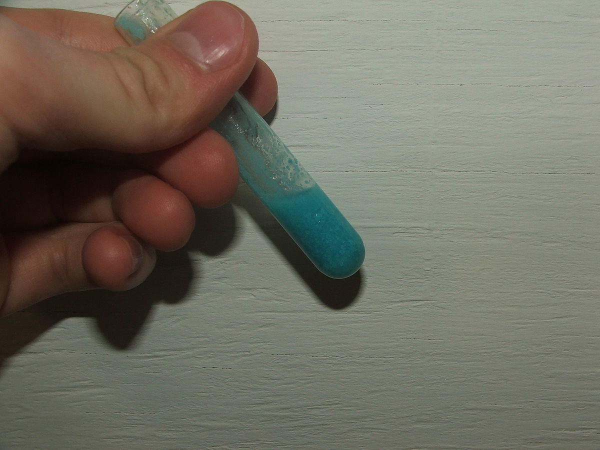 S'agit-il d'une réaction lente ou rapide ?