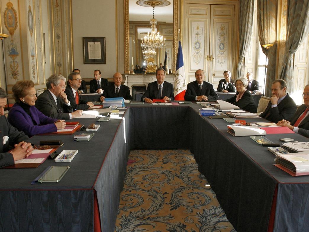 Le CC a dit qu’il faudra vérifier les connaissances en droit des candidats, et notamment vérifier les connaissances des professeurs en droit.
