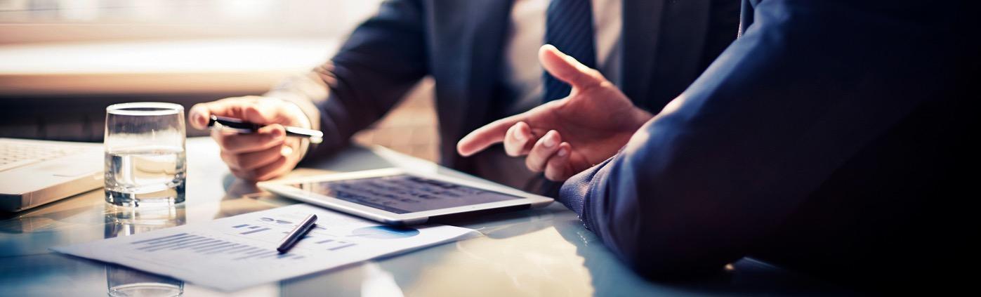 Qui sont les Intermédiaires qui agissent au nom d’un contrat de mandat ?