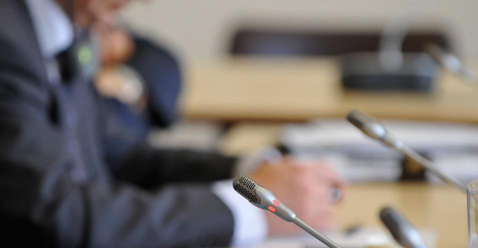 L'élaboration du budget de l'état par les parlementaires.