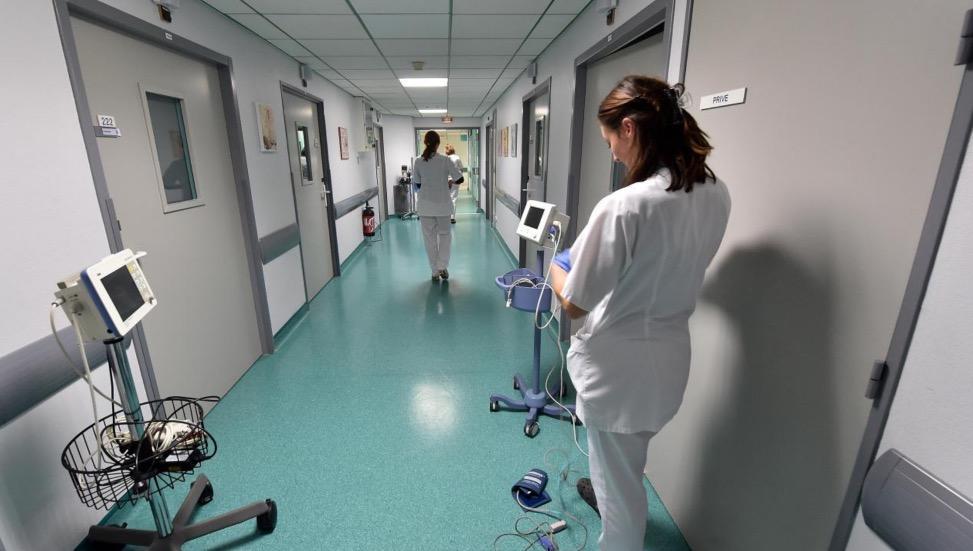 La jurisprudence autours du critère organique et materiel pour définir la qualité de fonctionnaire.