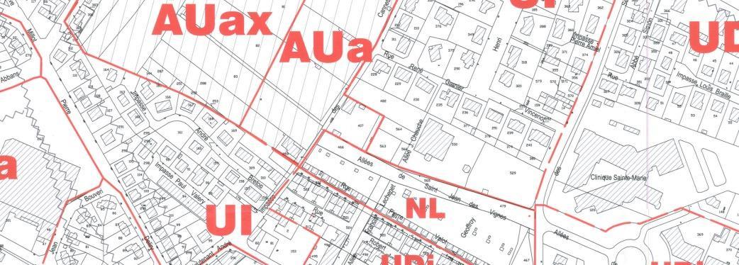 Dans les communes situées à moins de quinze kilomètres de la périphérie d'une agglomération de plus de 15 000 habitants ou à moins de quinze kilomètres du rivage de la mer qui ne sont pas couvertes par un SCOT, le plan local d'urbanisme (PLU) ne peut plus être modifié ou révisé.