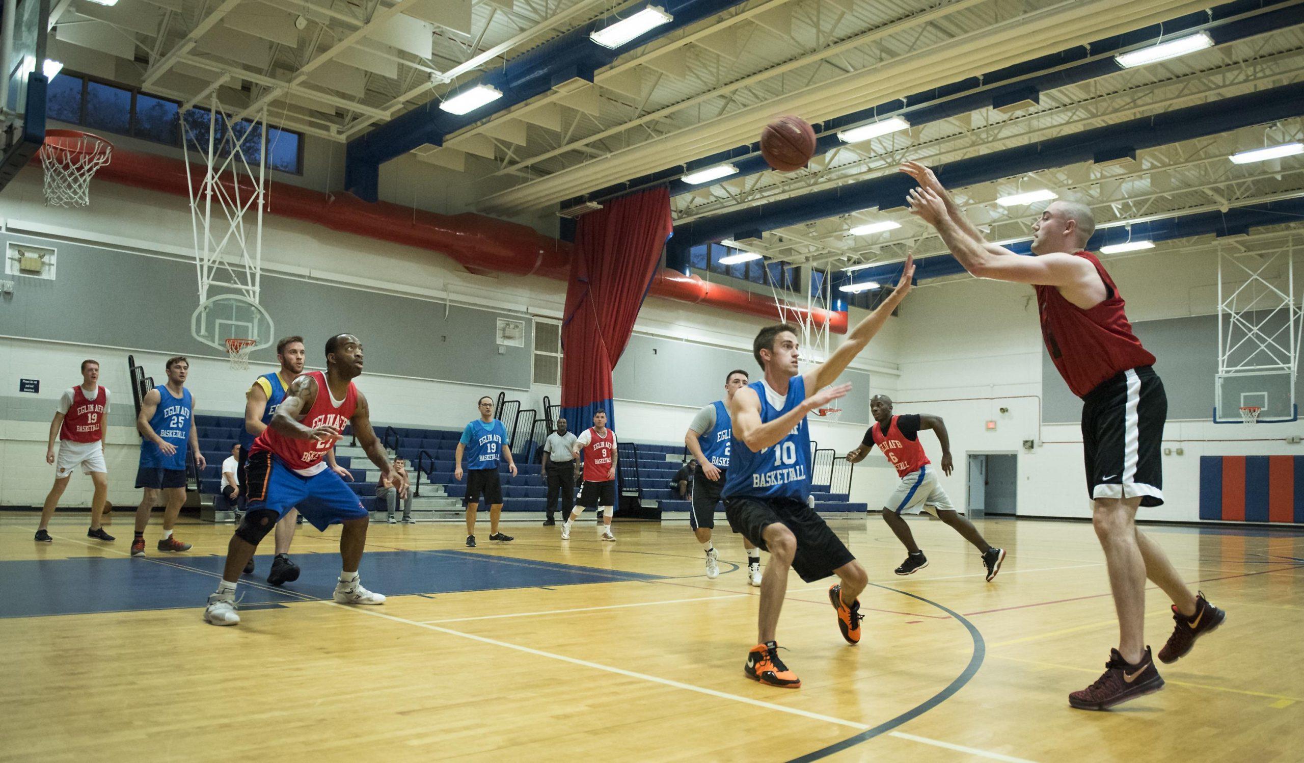 Comment jouer en équipe au basket ?