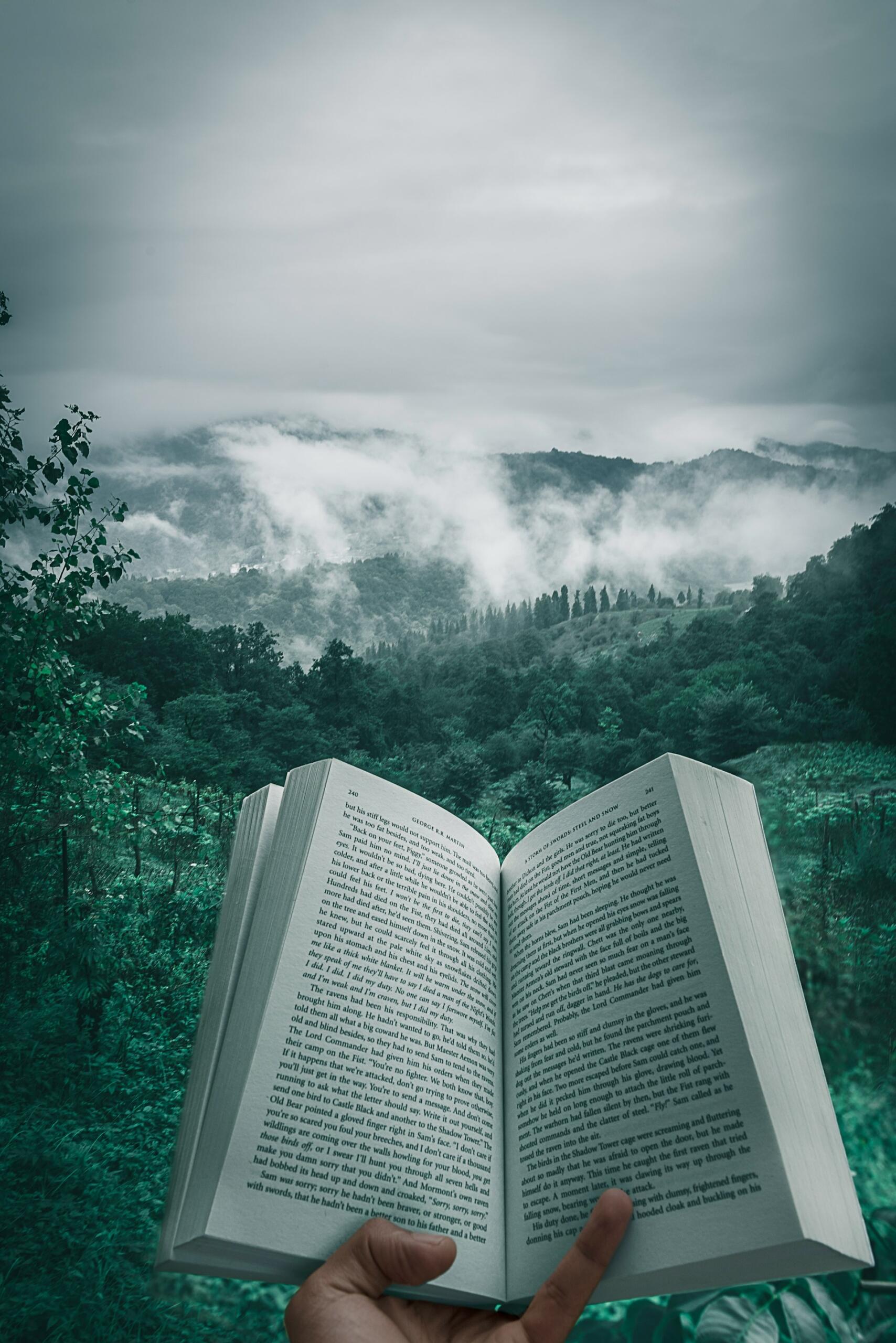 livre ouvert avec des pages