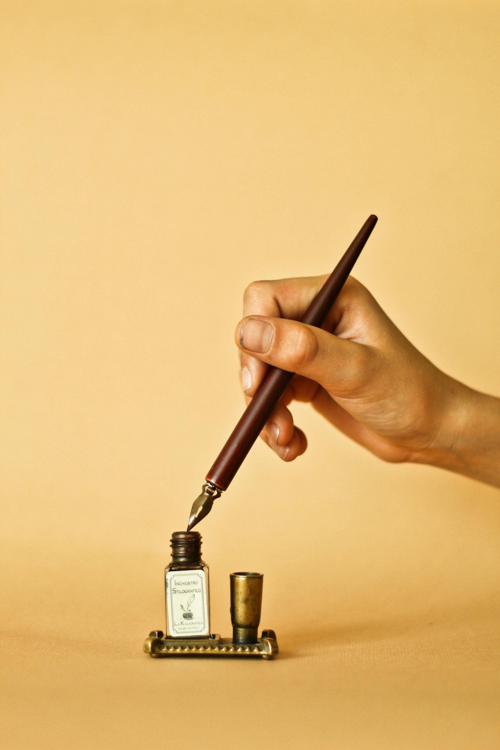 écrire avec une plume