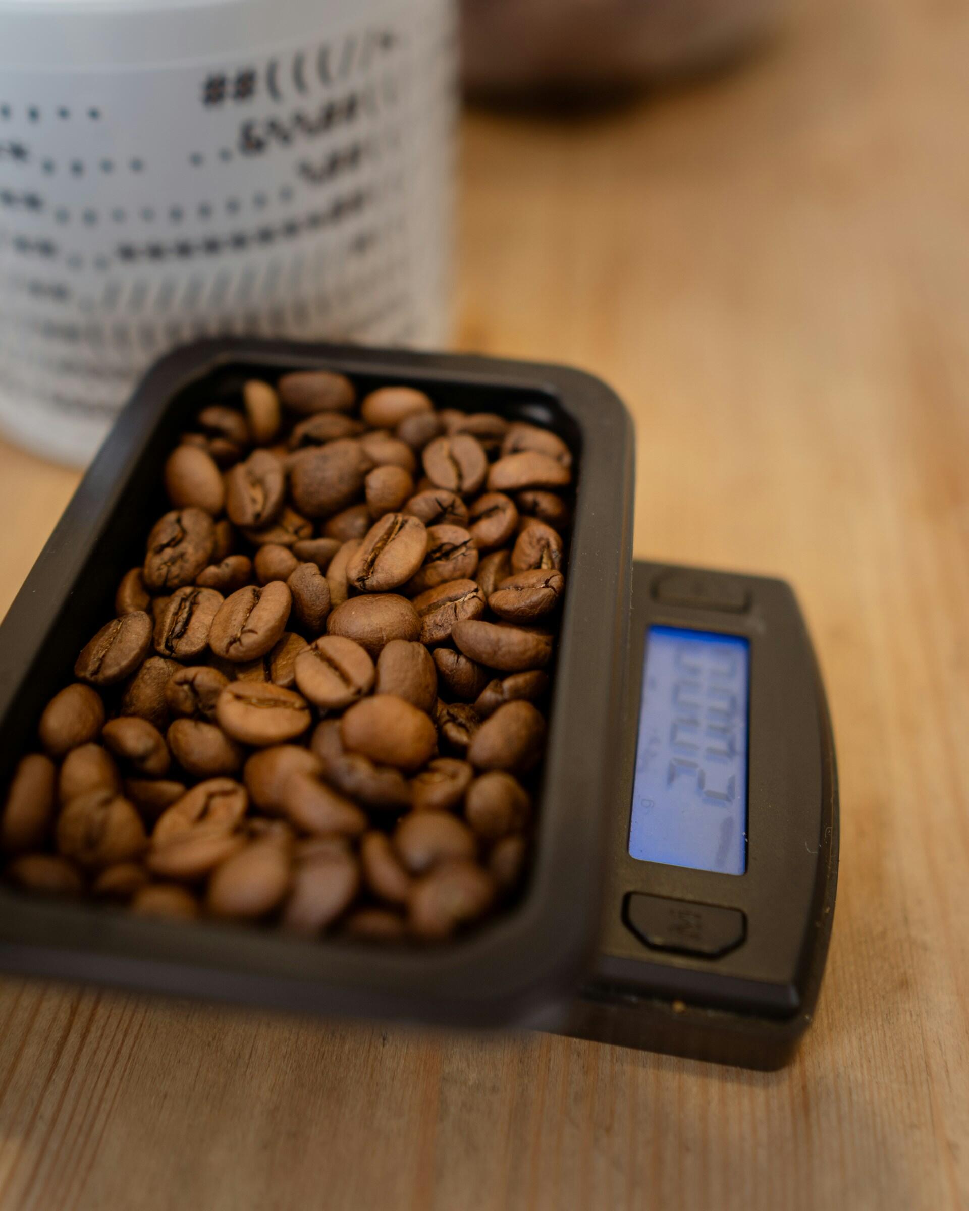 grains de café balance