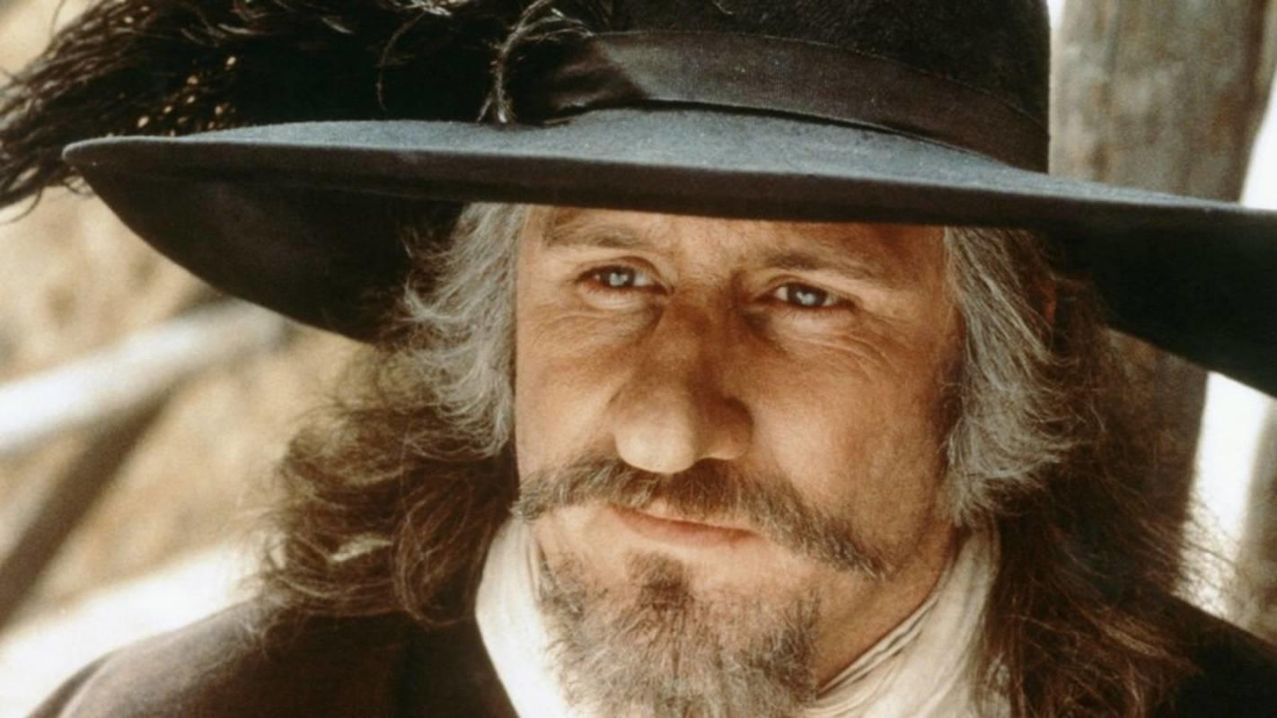 gerard depardieu jouant cyrano de bergerac