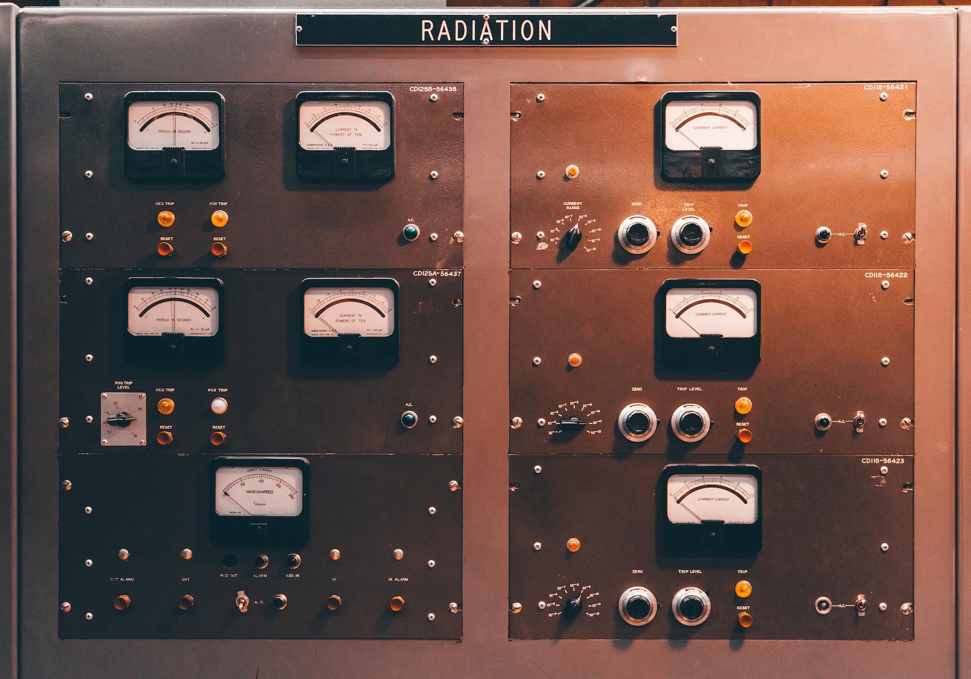 panneau de commandes de calcul des radiations