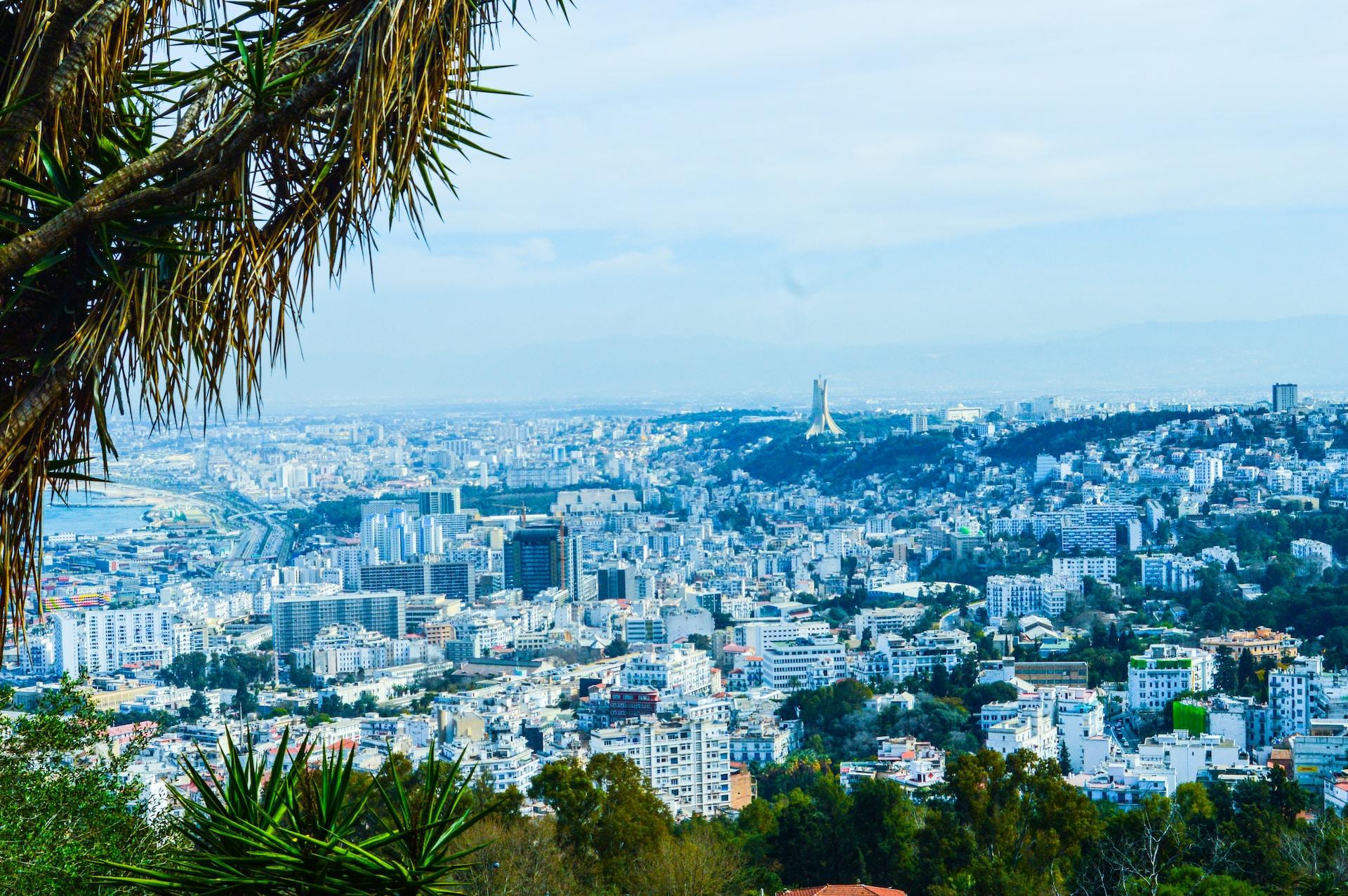 ville d'Alger depuis les hauteurs 
