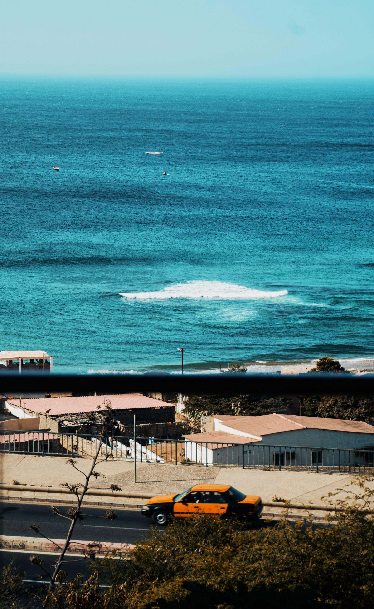 vue de la corniche au Sénégal 