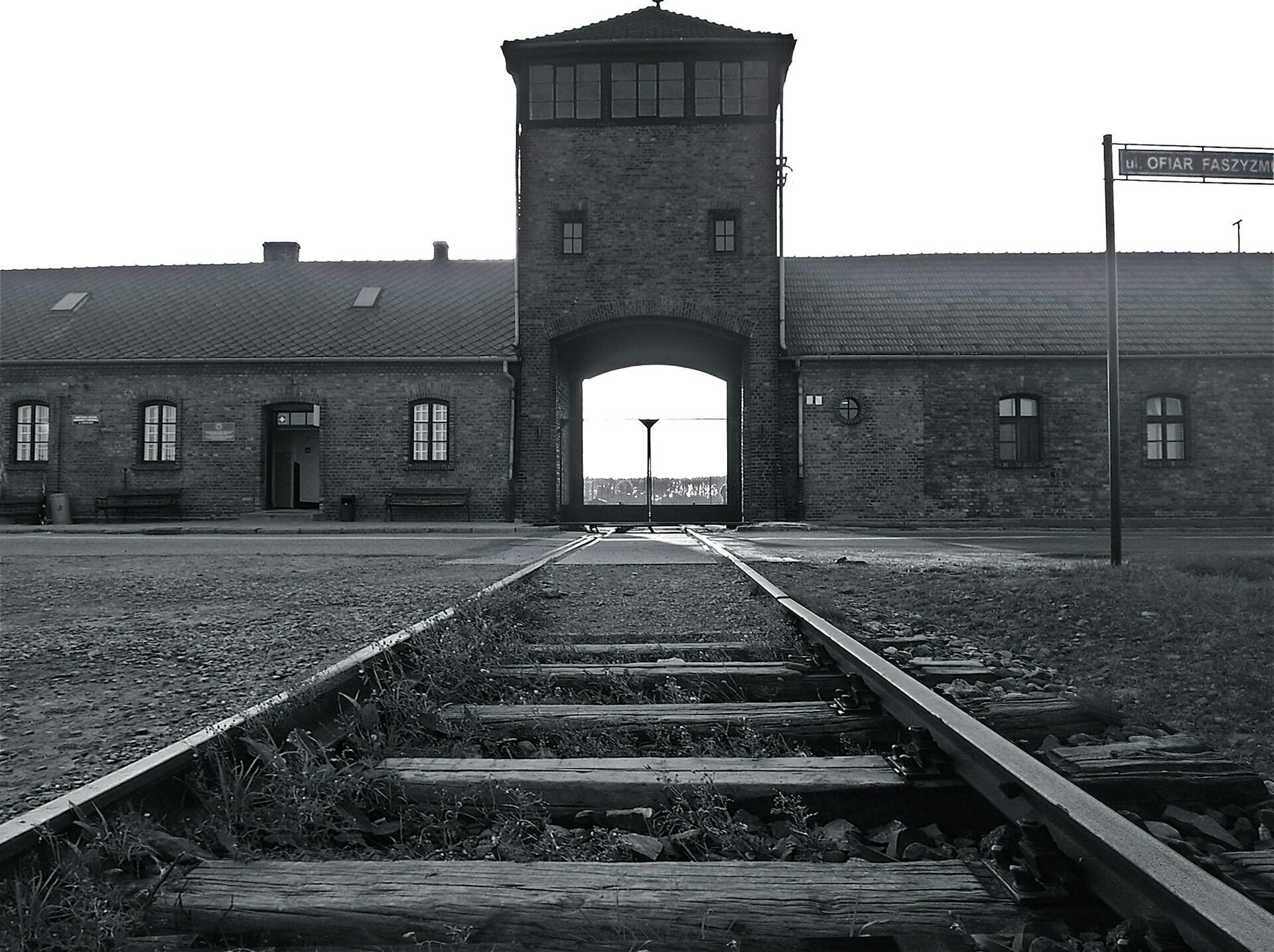 Auschwitz II-Birkenau, Poland photo en noir et blanc