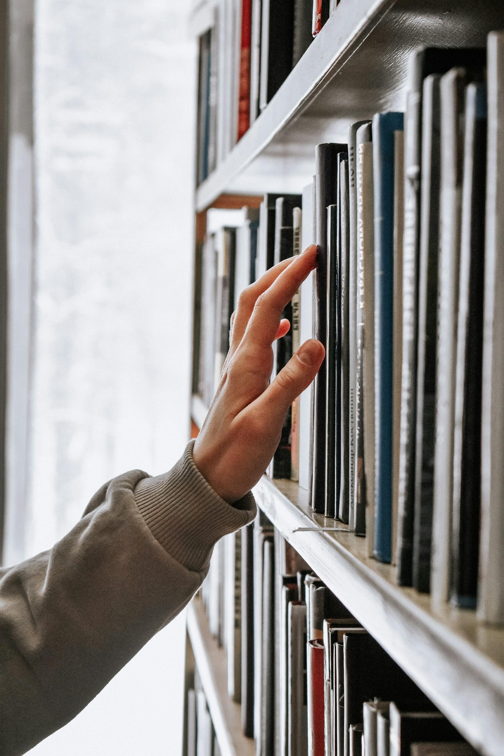 livre dans une rangée