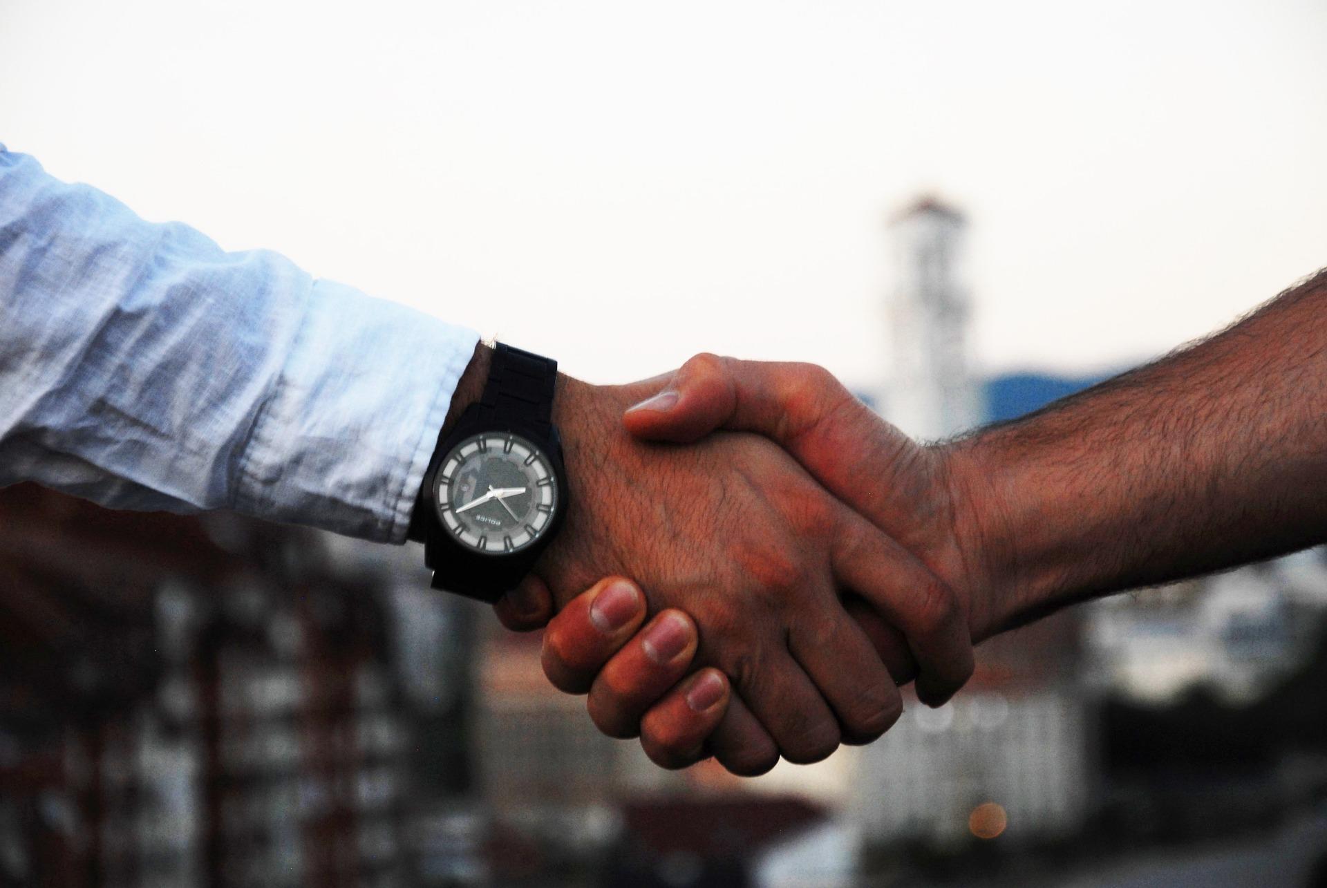 How do you behave in a professional English setting?