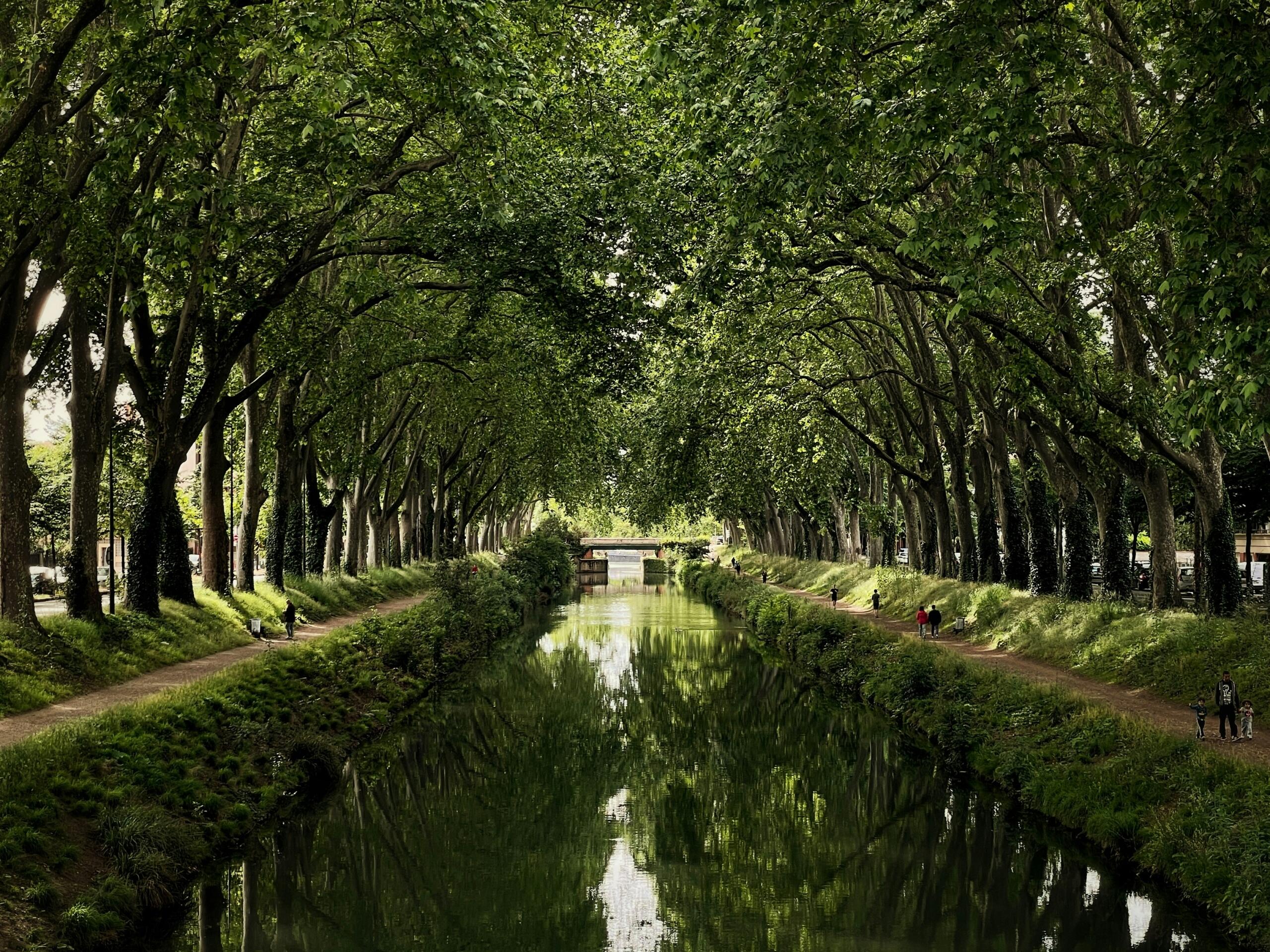 orașul francez Toulouse, Canal de Brienne 