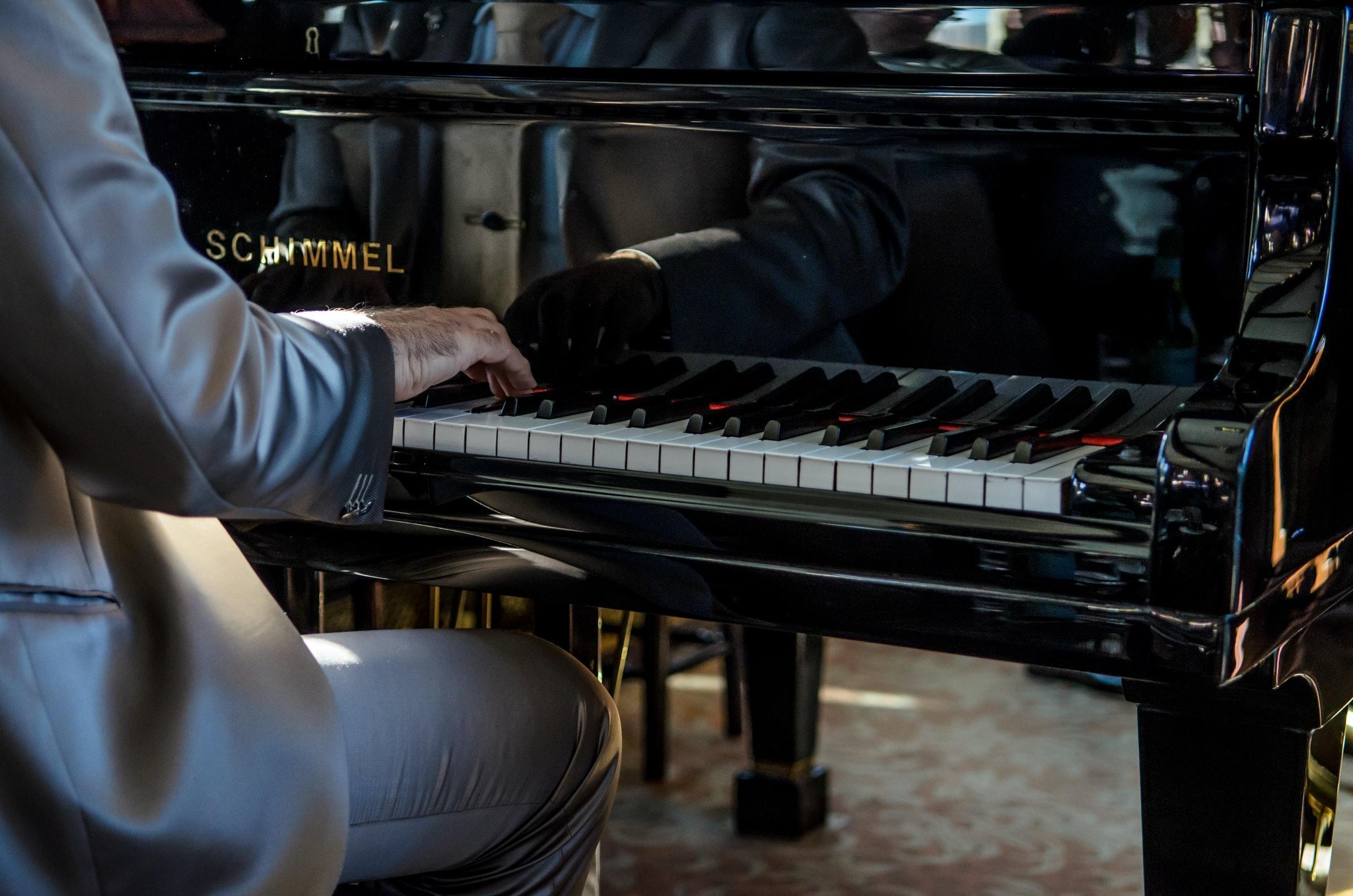 lär dig spela piano