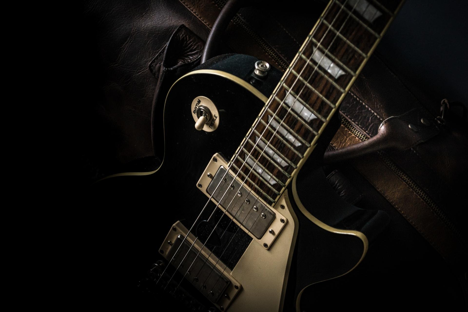 En svart Les Paul