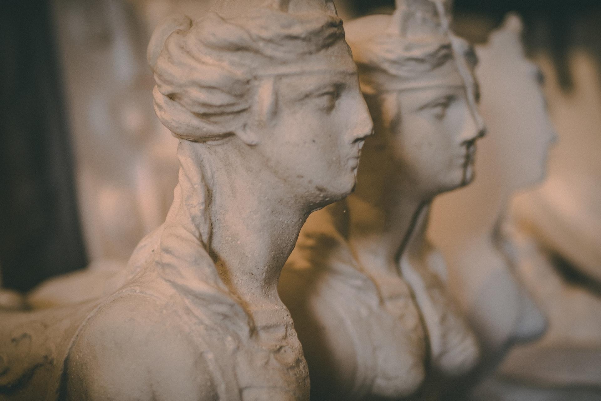 Byst föreställande Athena