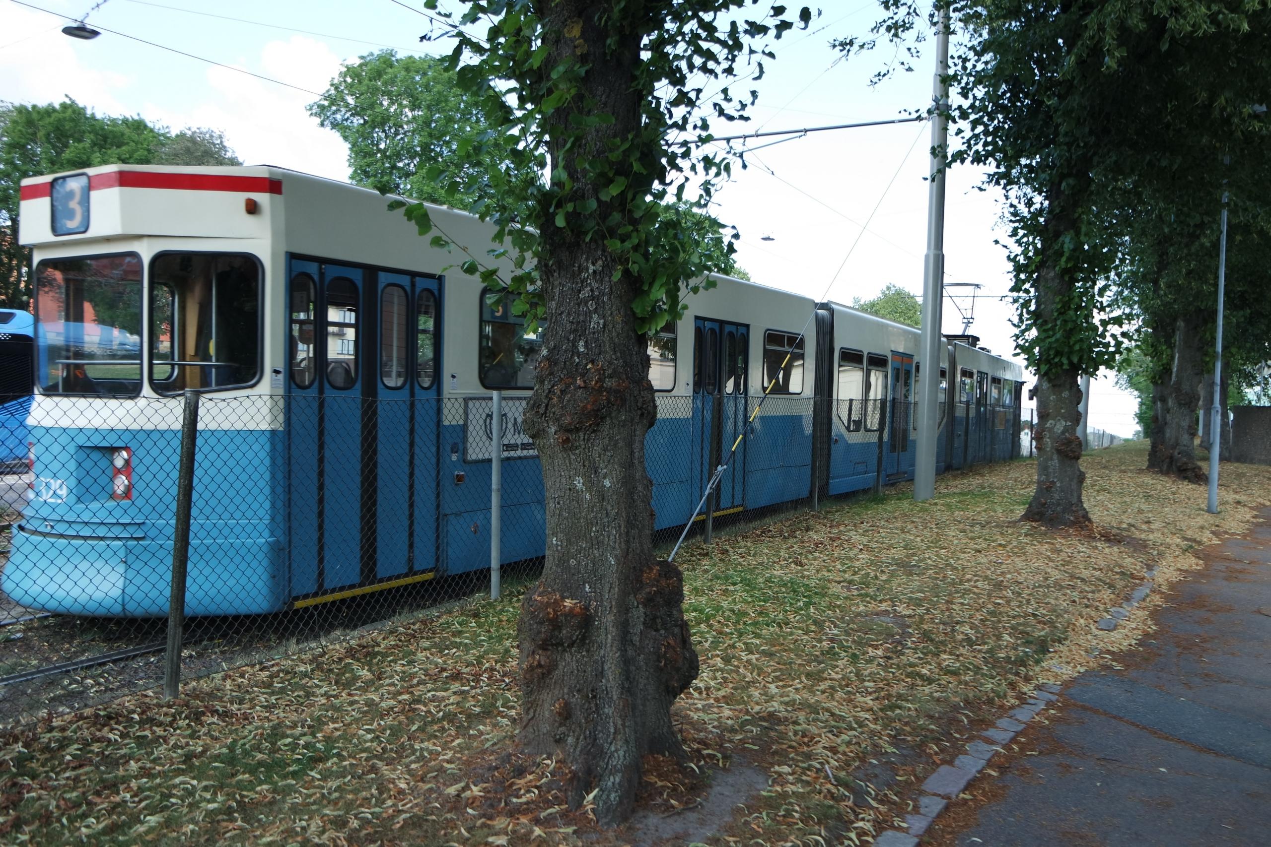Ta spårvagnen i Göteborg till tennisbanan
