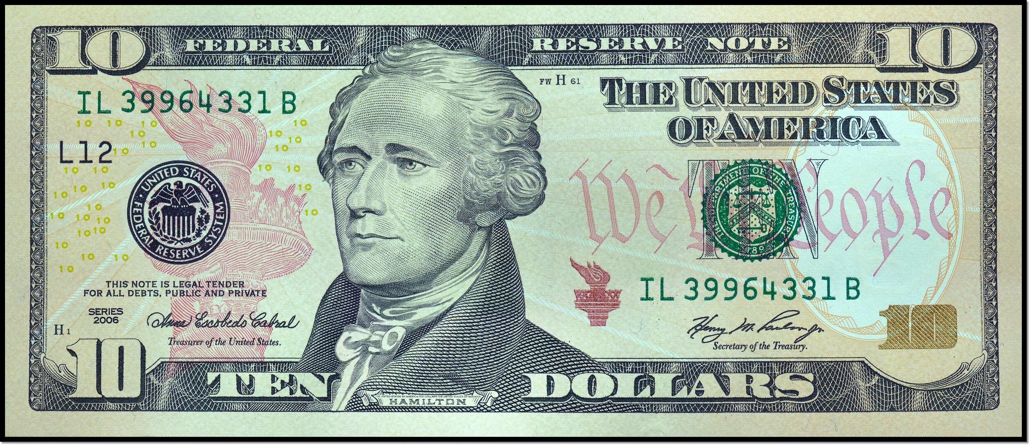En sedel värd tio dollar med Alexander Hamilton avbildad. 