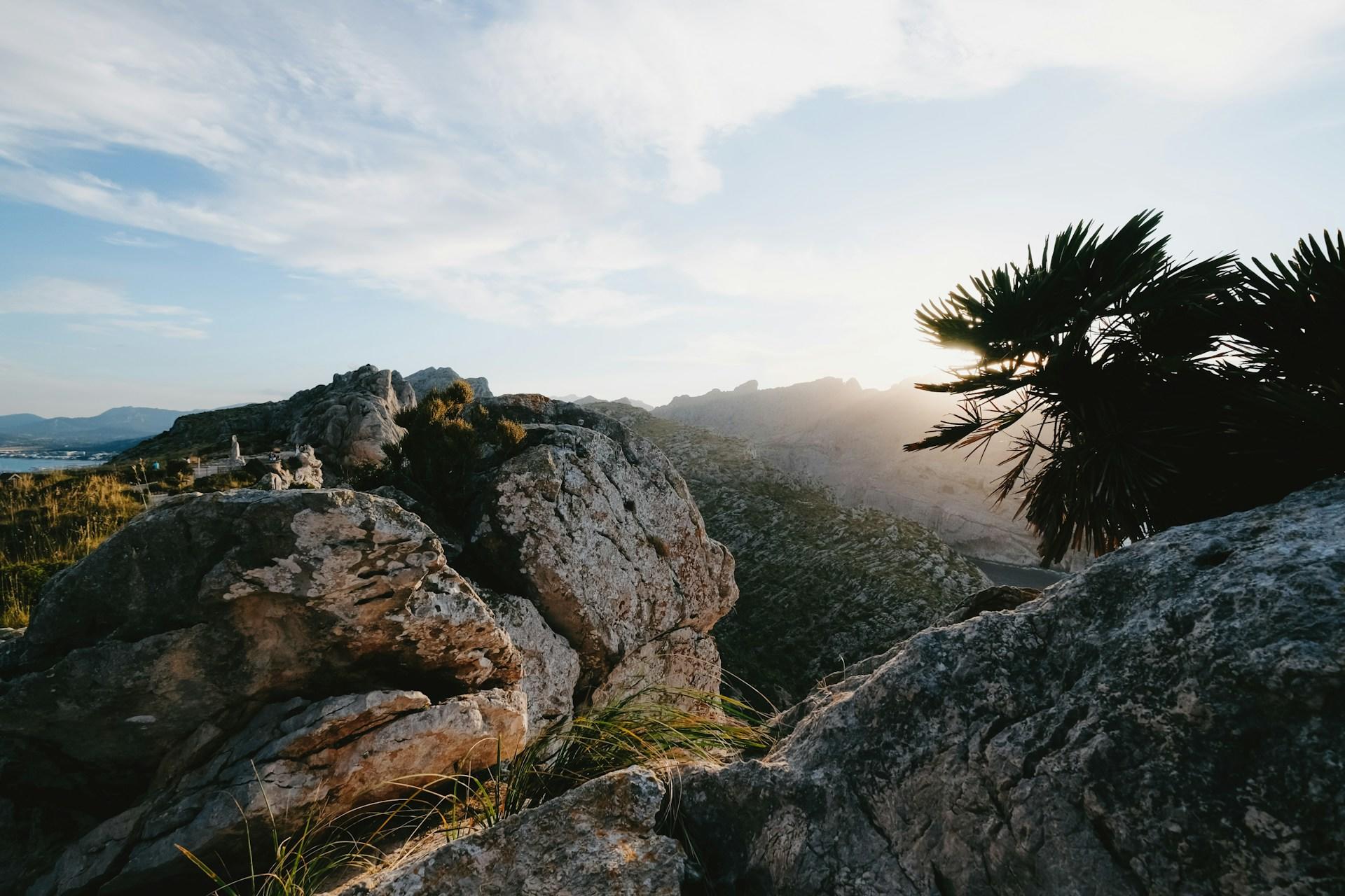 Steniga klippor uppe på Cap de Formentor