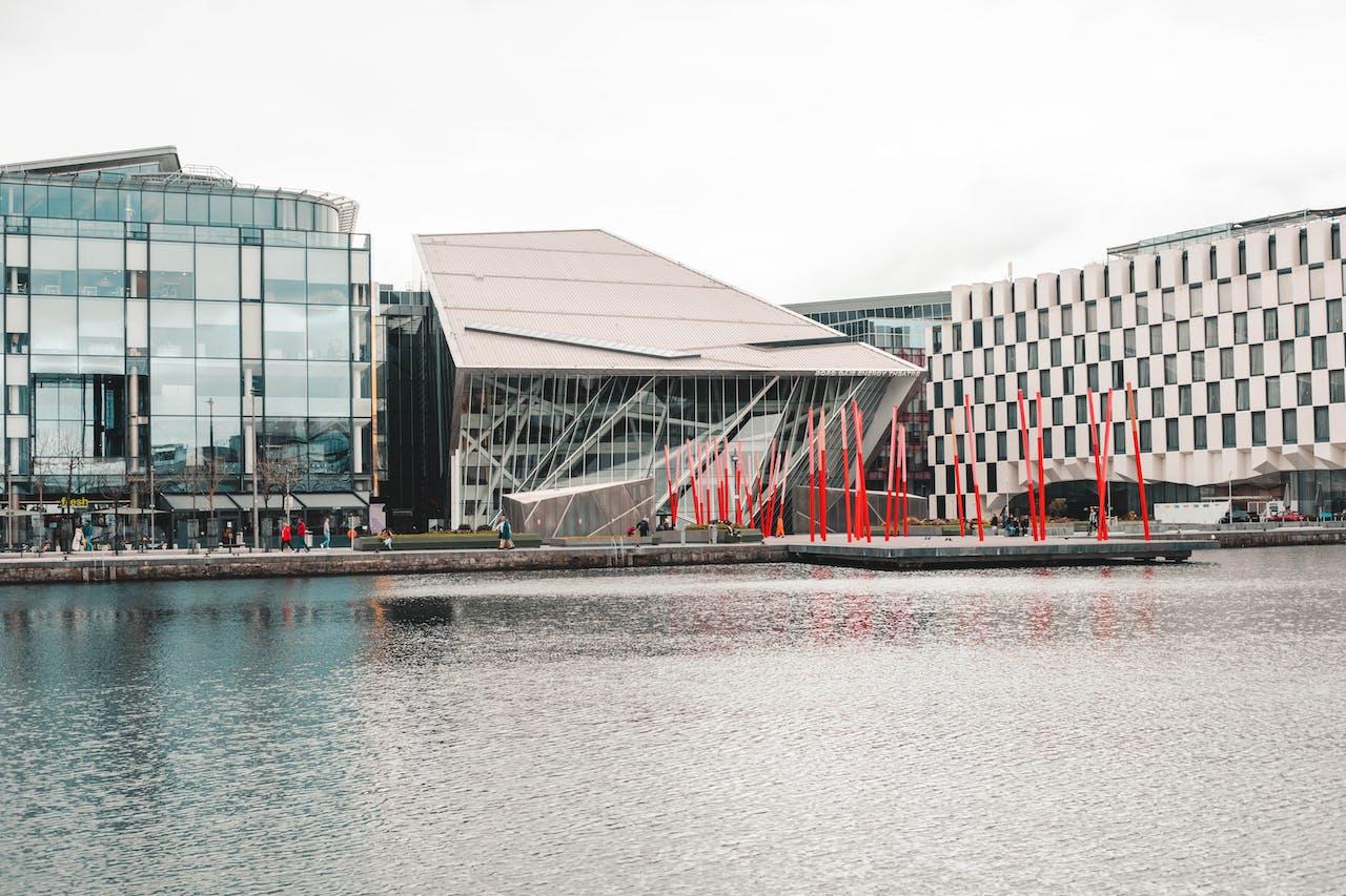 Byggnad i Docklands, Dublin.