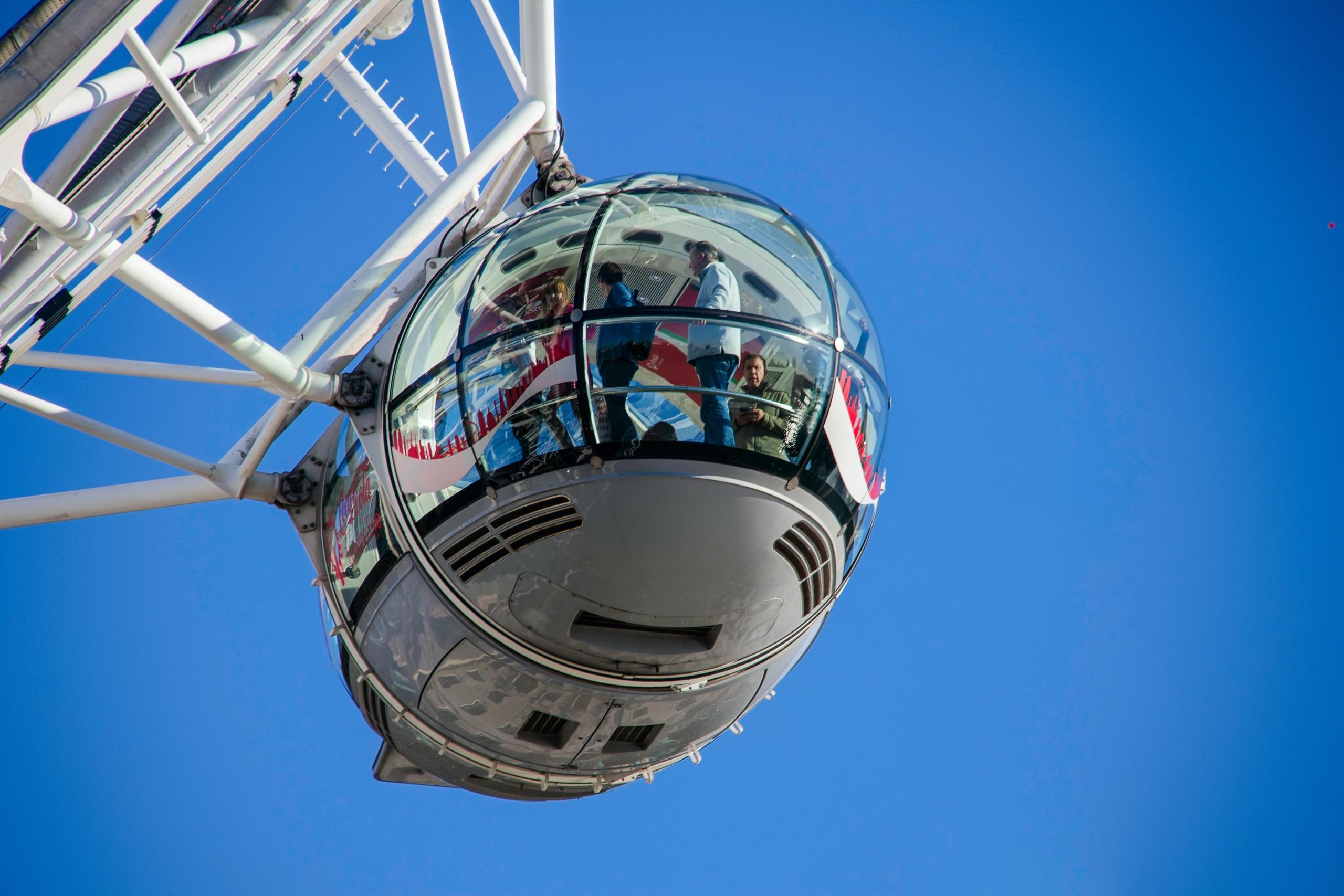 Upplev London ovanifrån genom en tur i London Eye!
