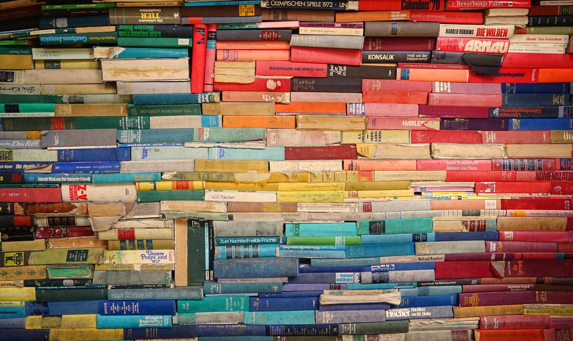 Färgglada upplagor av tysk litteratur.
