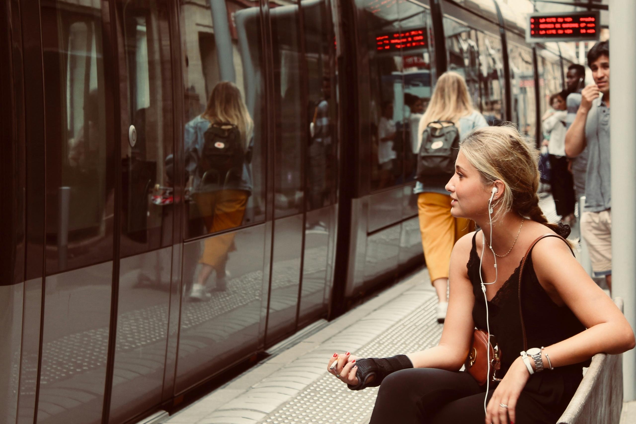 Lär dig portugisiska under pendlingen