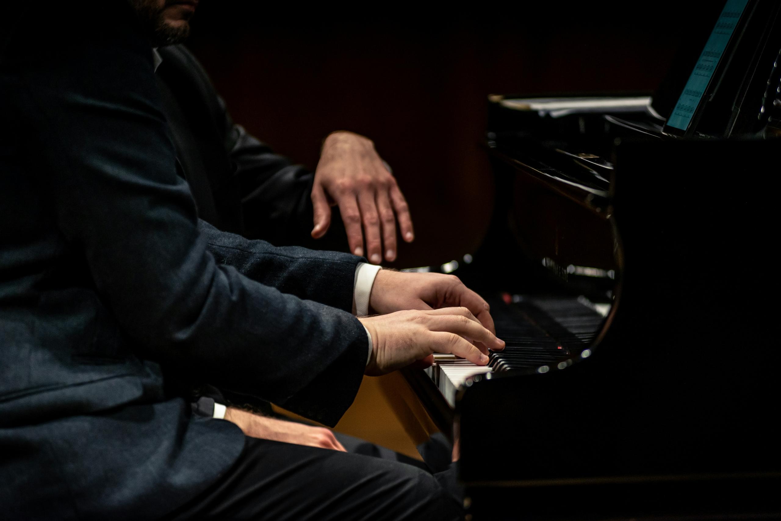 Lär dig spela piano med privatlärare