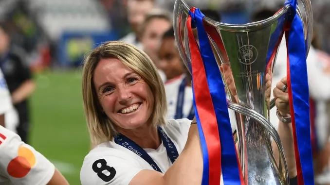 Bompastor är ett välkänt namn i Champions League. Här lyfter hon guldet