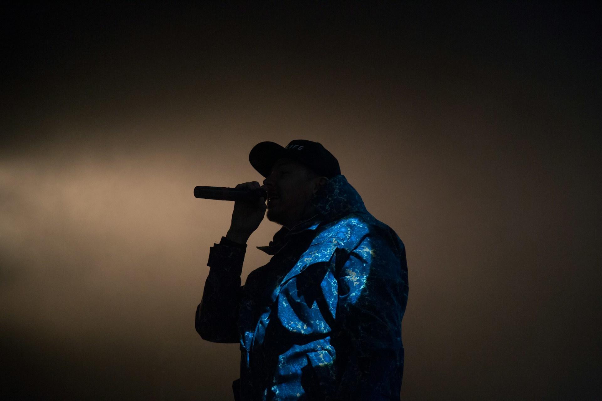 Hip hop och rap fortsätter utvecklas även under detta årtiondet.