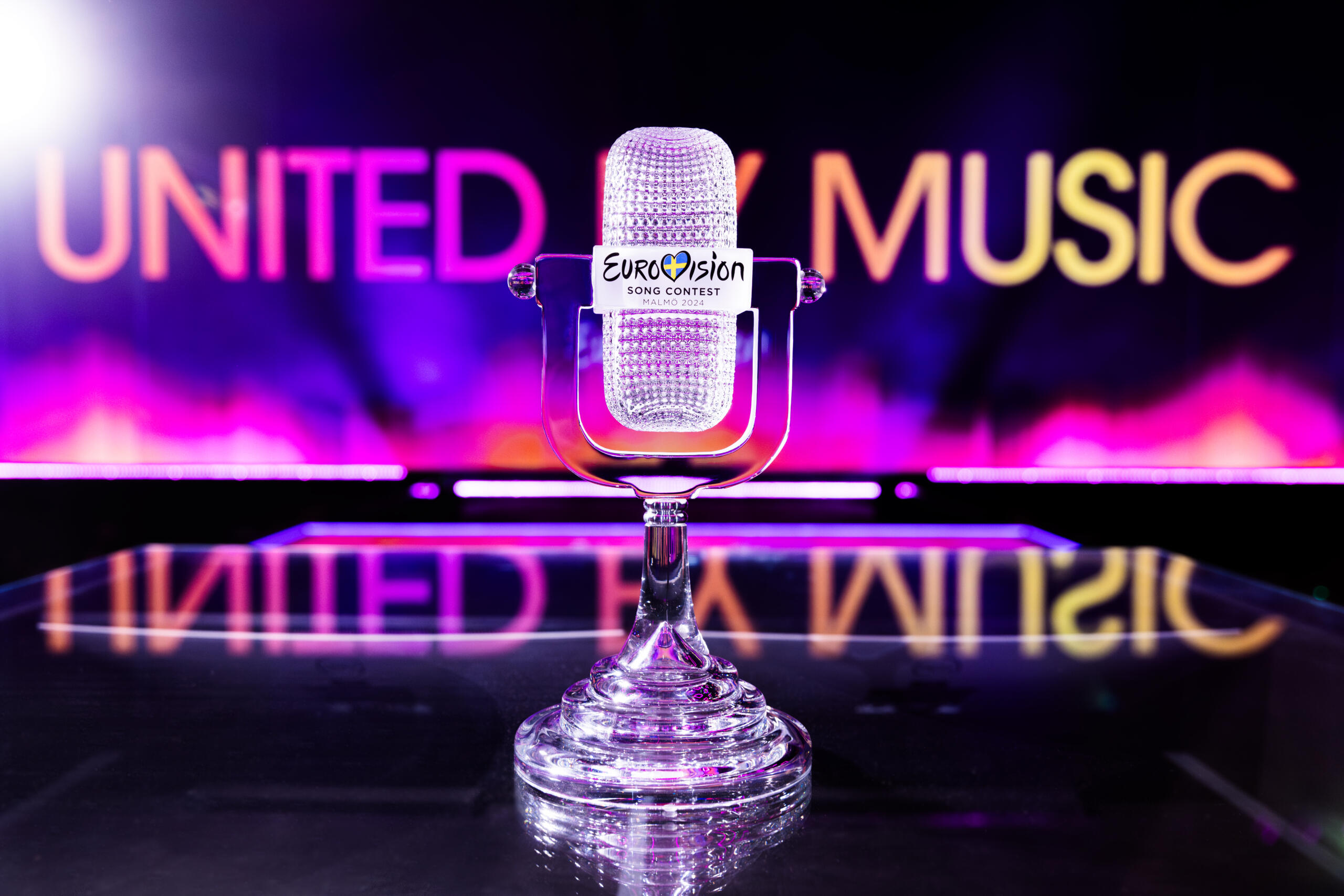 Eurovision statuetten som vinnaren blir tilldelad.