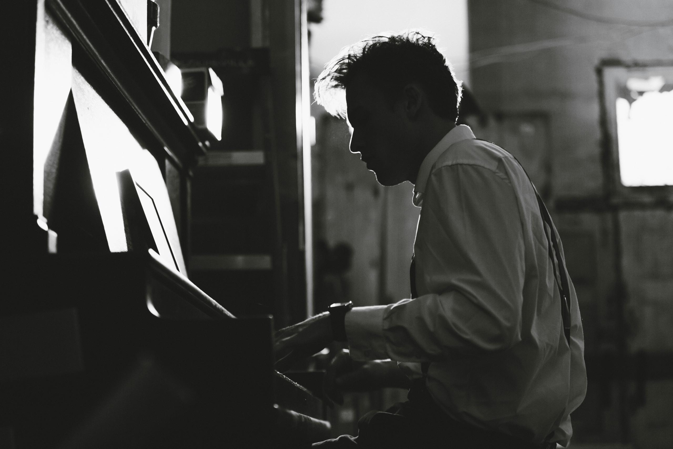 Piano player